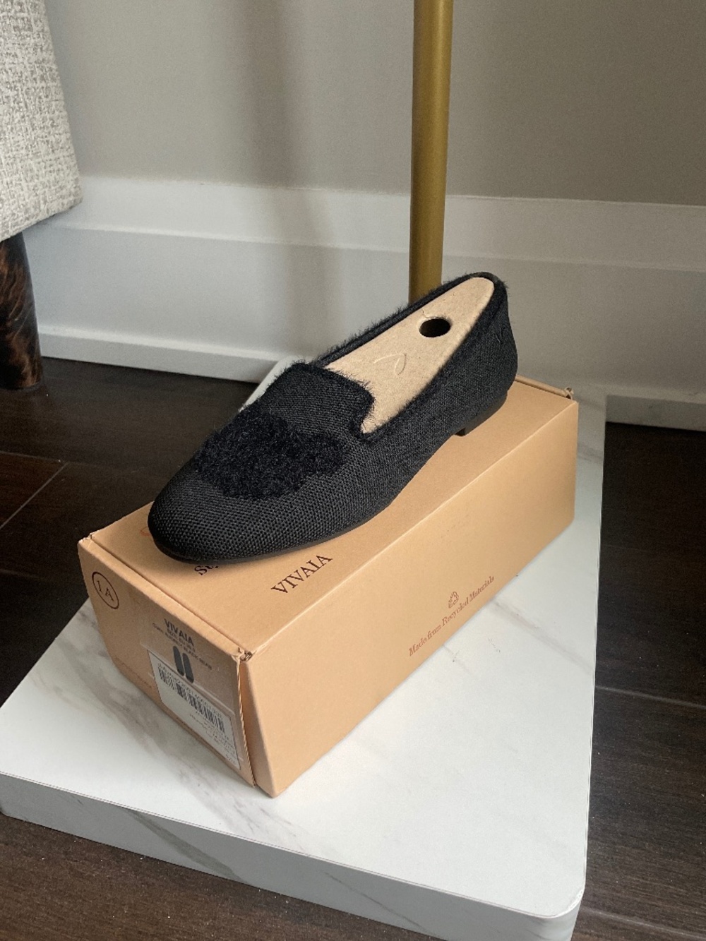 Vivaia Audrey Black Bear Loafers Size 38.5EU